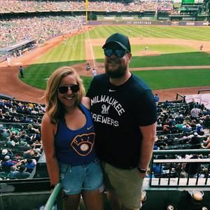 Meet your Posher, Eli